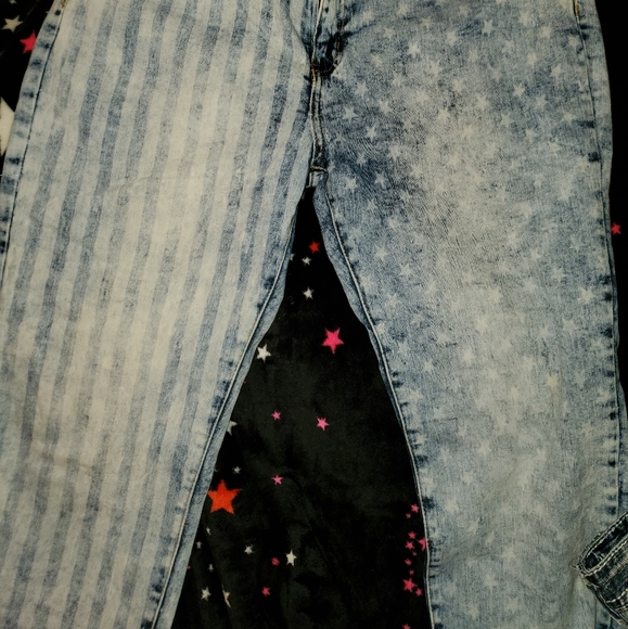 Jeans - Picture 2 of 2